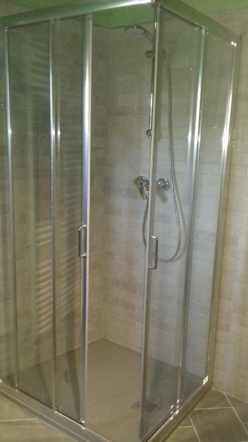Langa 4 Love Apartment โนเวลโล ภายนอก รูปภาพ