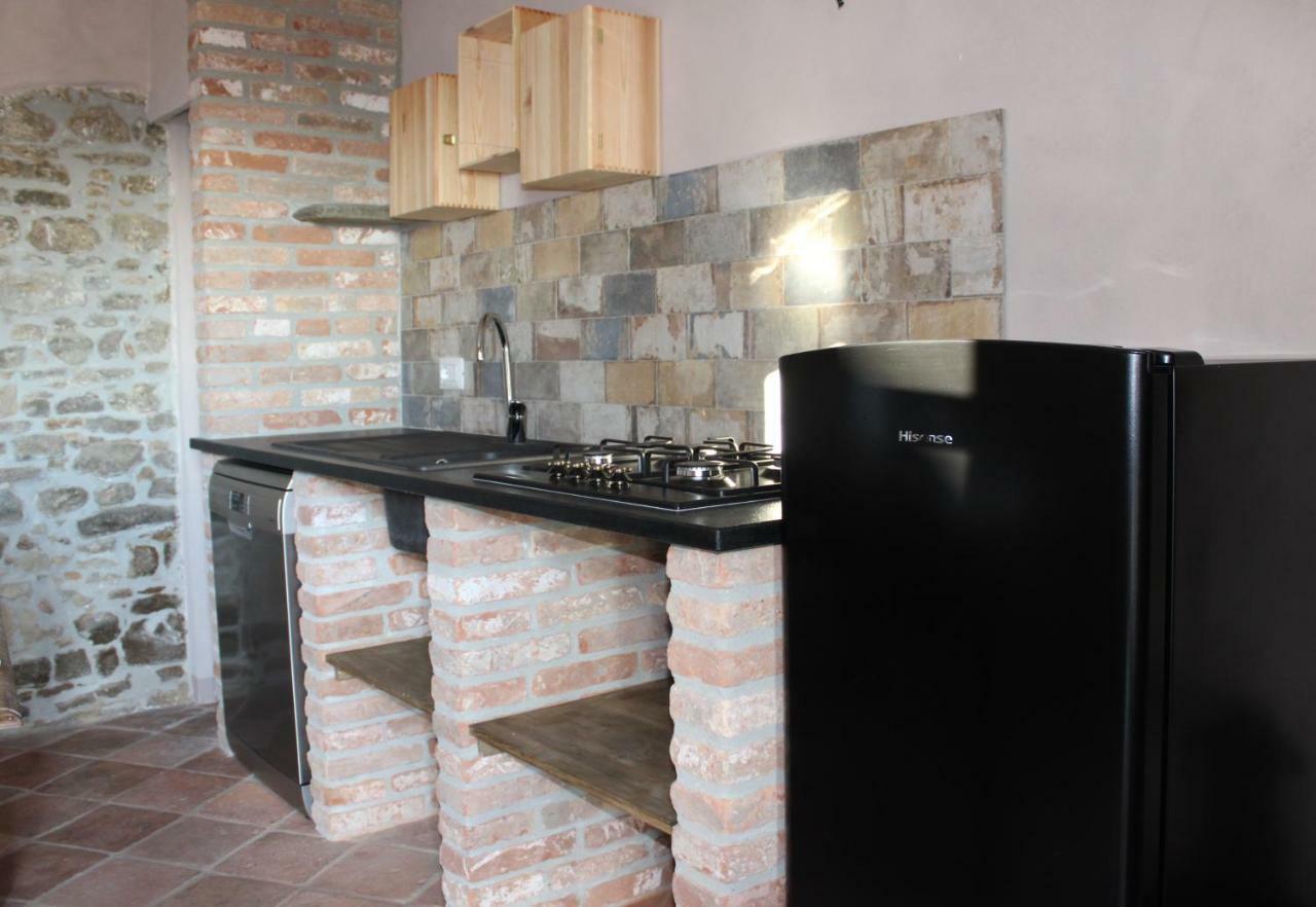 Langa 4 Love Apartment โนเวลโล ภายนอก รูปภาพ